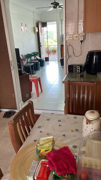 351 Clementi Avenue 2, 351 Clementi Avenue 2, Room Rental, 150 sqft, HDB Flat For Rent, by Terrell Soh, 500224193 - Living Room - PropertyGuru.com.sg