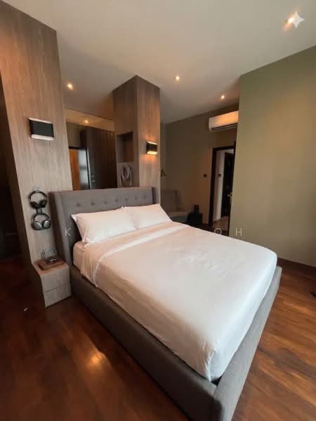 Aspen Heights, 261 River Valley Road, 2 Bedrooms, 1,130 sqft, Condominium For Sale, by Karina Soh, 500224199 - Master Bedroom - PropertyGuru.com.sg