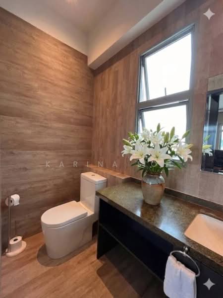 Aspen Heights, 261 River Valley Road, 2 Bedrooms, 1,130 sqft, Condominium For Sale, by Karina Soh, 500224199 - Master Bathroom - PropertyGuru.com.sg