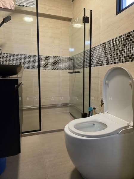 580 Woodlands Drive 16, 580 Woodlands Drive 16, 3 Bedrooms, 1,184 sqft, HDB Flat For Sale, by Benjamin Goh, 500224209 - Bathroom - PropertyGuru.com.sg