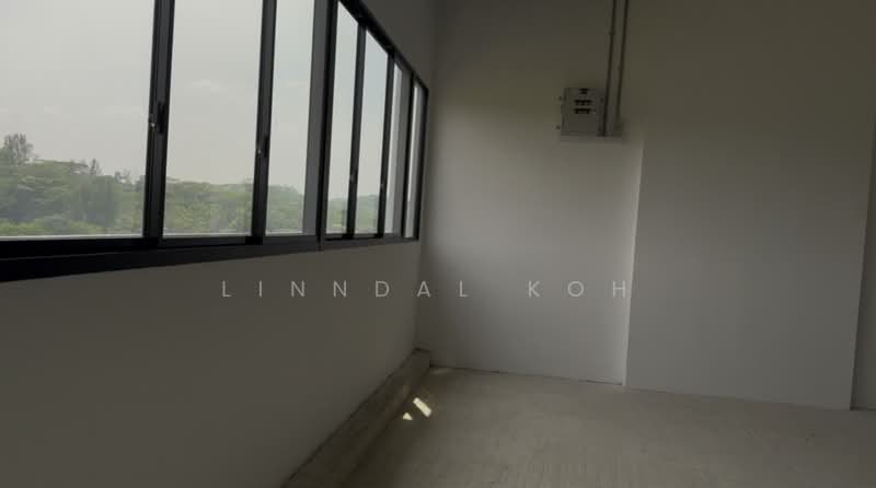 Food Vision @ Mandai, 21 Mandai Estate, 1,722 sqft, Factory / Workshop (B2) For Sale, by Linndal Koh, 500224223 - View - CommercialGuru.com.sg