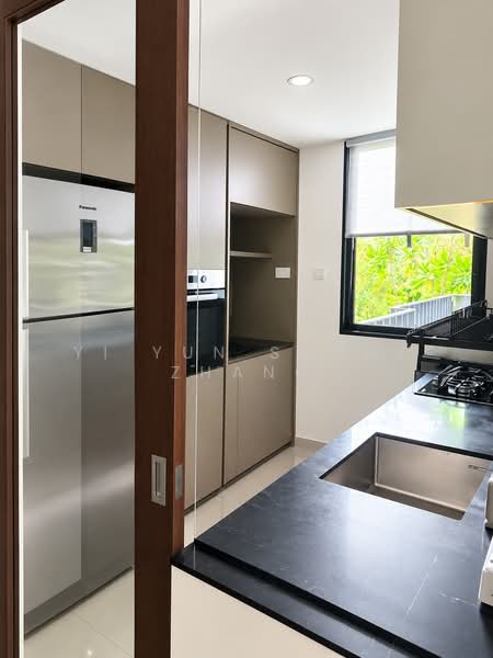 Royalgreen, 6 Anamalai Avenue, 3 Bedrooms, 980 sqft, Condominium For Sale, by Yi Yun Shone Zhang, 500224228 - Kitchen - PropertyGuru.com.sg