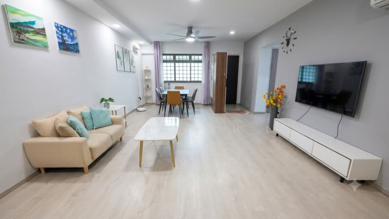 456 Choa Chu Kang Avenue 4, 456 Choa Chu Kang Avenue 4, 2 Bedrooms, 1,130 sqft, HDB Flat For Rent, by Alyssa Koh L X, 500224240 - Living Room - PropertyGuru.com.sg