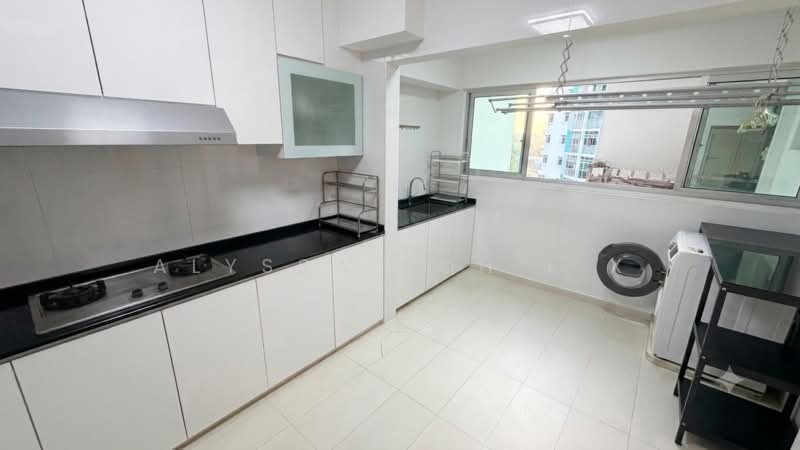 456 Choa Chu Kang Avenue 4, 456 Choa Chu Kang Avenue 4, 2 Bedrooms, 1,130 sqft, HDB Flat For Rent, by Alyssa Koh L X, 500224240 - Kitchen - PropertyGuru.com.sg