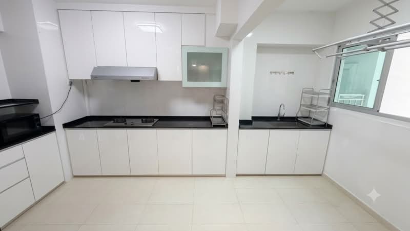 456 Choa Chu Kang Avenue 4, 456 Choa Chu Kang Avenue 4, 2 Bedrooms, 1,130 sqft, HDB Flat For Rent, by Alyssa Koh L X, 500224240 - Kitchen - PropertyGuru.com.sg