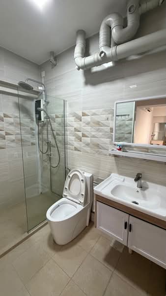 456 Choa Chu Kang Avenue 4, 456 Choa Chu Kang Avenue 4, 2 Bedrooms, 1,130 sqft, HDB Flat For Rent, by Alyssa Koh L X, 500224240 - Bathroom - PropertyGuru.com.sg