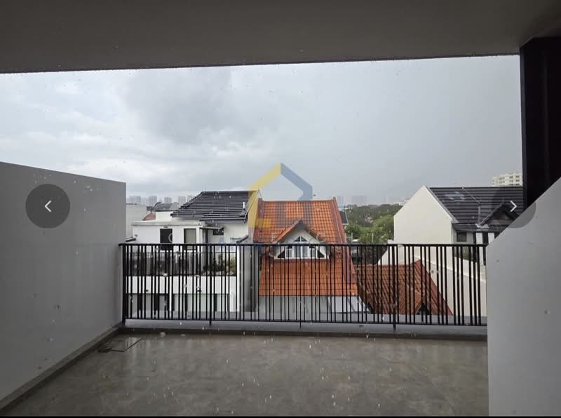 Opera Estate, Norma Terrace, 5 Bedrooms, 4,200 sqft, Terraced House For Sale, by Ronnie Chia, 500224244 - Balcony - PropertyGuru.com.sg