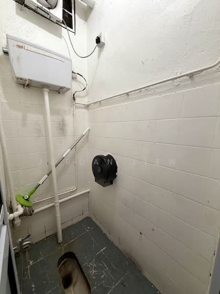 85 Lor 4 Toa Payoh, , 350 sqft, Shop / Shophouse For Rent, by Jordan Liew, 500224250 - Bathroom - CommercialGuru.com.sg