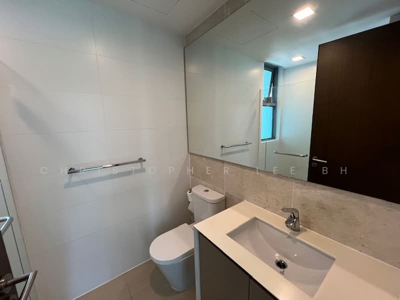 Hundred Trees, 91 West Coast Drive, 2 Bedrooms, 915 sqft, Condominium For Rent, by Christopher Lee BH, 500224252 - Bathroom - PropertyGuru.com.sg
