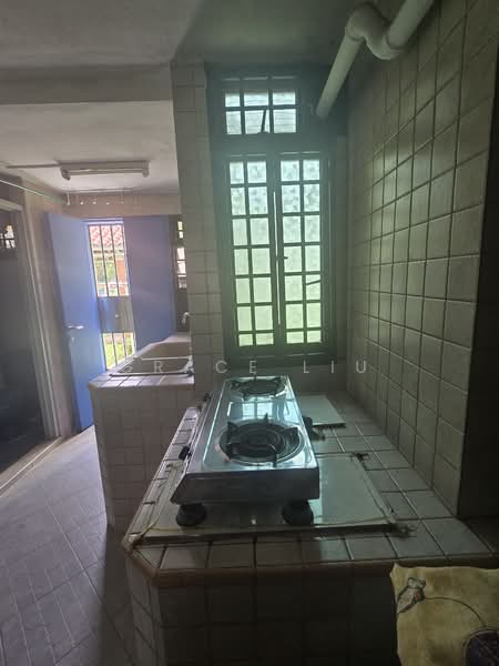 82 Commonwealth Close, 82 Commonwealth Close, 2 Bedrooms, 721 sqft, HDB Flat For Rent, by Grace Liu, 500224258 - Kitchen - PropertyGuru.com.sg