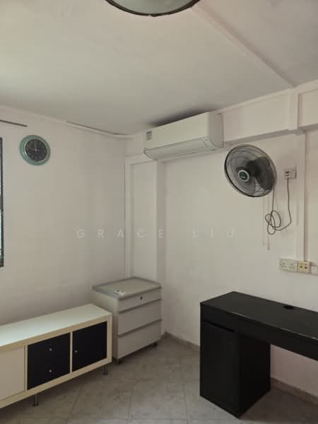 82 Commonwealth Close, 82 Commonwealth Close, 2 Bedrooms, 721 sqft, HDB Flat For Rent, by Grace Liu, 500224258 - Study - PropertyGuru.com.sg