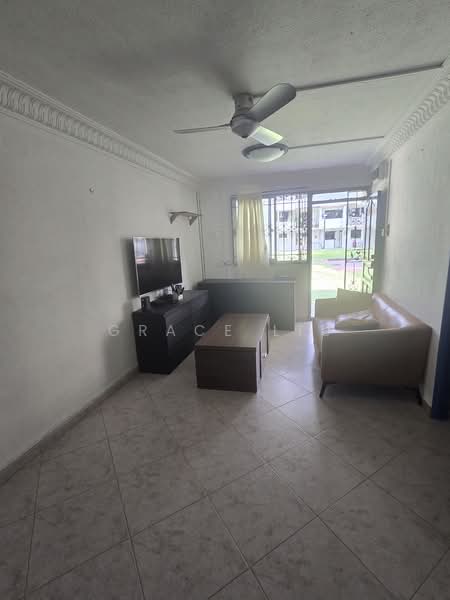 82 Commonwealth Close, 82 Commonwealth Close, 2 Bedrooms, 721 sqft, HDB Flat For Rent, by Grace Liu, 500224258 - Living Room - PropertyGuru.com.sg