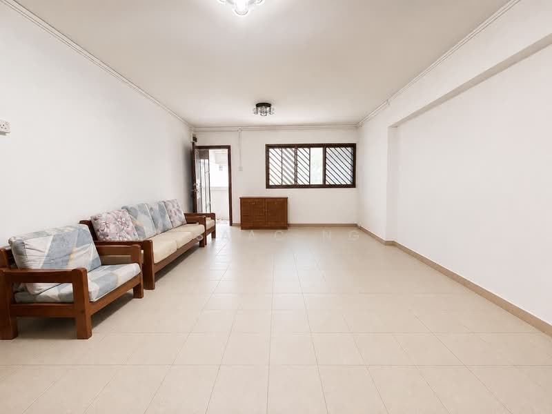 166 Tampines Street 12, 166 Tampines Street 12, 3 Bedrooms, 1,108 sqft, HDB Flat For Sale, by Isaac Ng, 500224259 - Living Room - PropertyGuru.com.sg