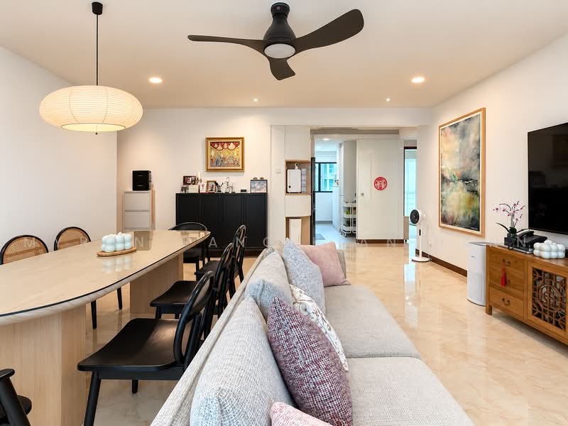 J C Draycott, 34 Draycott Drive, 3 Bedrooms, 1,033 sqft, Apartment For Sale, by Myron Pang Kian Hann, 500224260 - Living Room - PropertyGuru.com.sg