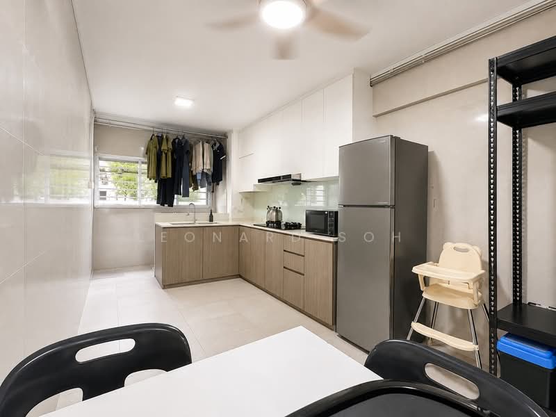 388 Yishun Ring Road, 388 Yishun Ring Road, 3 Bedrooms, 904 sqft, HDB Flat For Sale, by Leonard Soh, 500224270 - Kitchen - PropertyGuru.com.sg