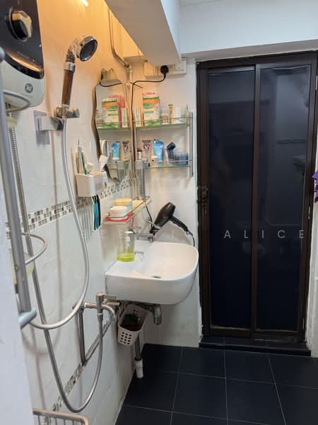 65 Marine Drive, 65 Marine Drive, 3 Bedrooms, 65 sqft, HDB Flat For Rent, by Tan Bee Tin Alice, 500224276 - Bathroom - PropertyGuru.com.sg