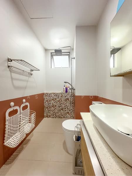 High Park Residences, 29 Fernvale Road, 3 Bedrooms, 980 sqft, Condominium For Sale, by Ashley POH, 500224283 - Common toilet - PropertyGuru.com.sg