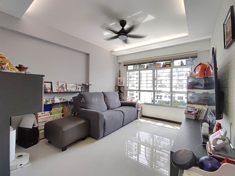 25A Saint George's Lane, 25A Saint George's Lane, 3 Bedrooms, 990 sqft, HDB Flat For Sale, by James Lee, 500224285 - Living Room - PropertyGuru.com.sg