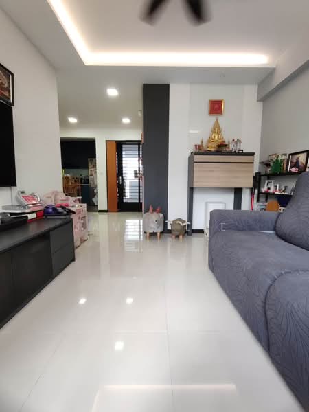 25A Saint George's Lane, 25A Saint George's Lane, 3 Bedrooms, 990 sqft, HDB Flat For Sale, by James Lee, 500224285 - Living Room - PropertyGuru.com.sg