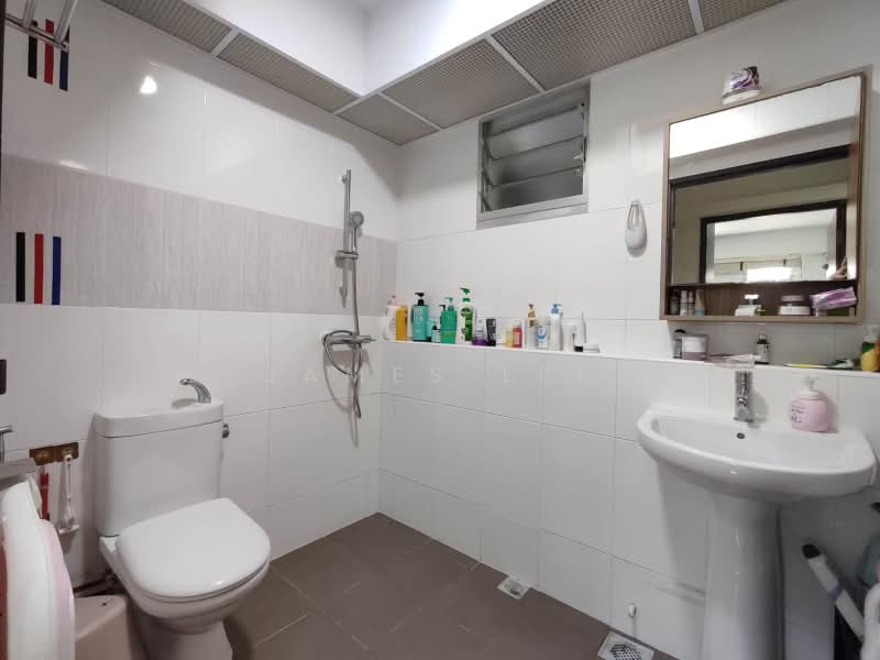 25A Saint George's Lane, 25A Saint George's Lane, 3 Bedrooms, 990 sqft, HDB Flat For Sale, by James Lee, 500224285 - Common Bathroom - PropertyGuru.com.sg