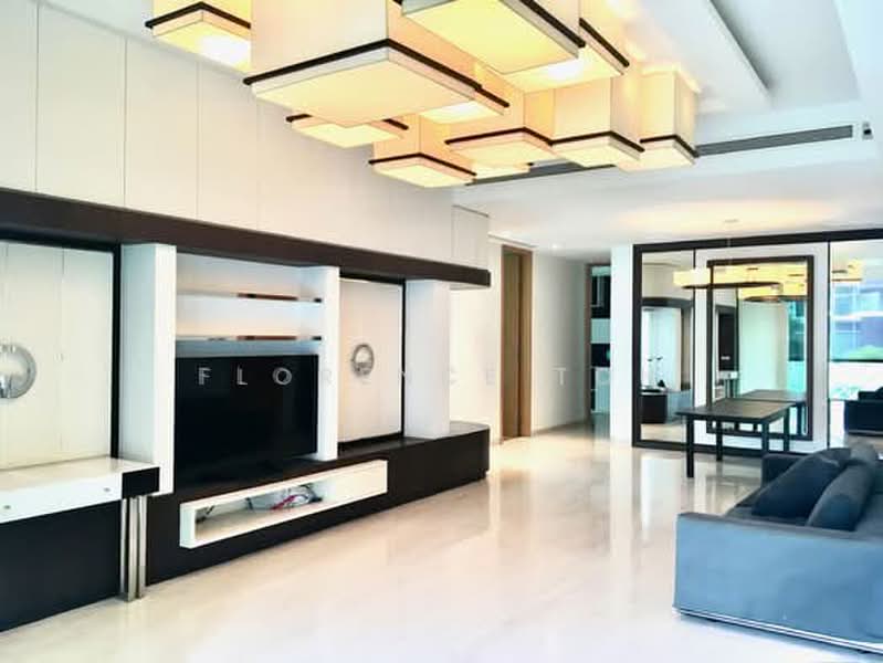 Belle Vue Residences, 15 Oxley Walk, 5 Bedrooms, 5,005 sqft, Condominium For Sale, by Florence Toh, 500224286 - Living Room - PropertyGuru.com.sg