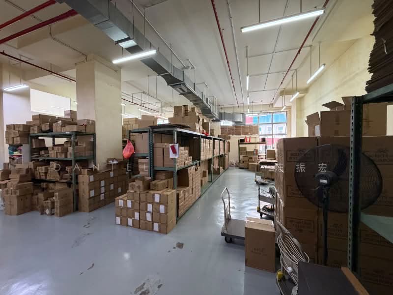 Rare Freehold 2700sf warehouse with 4m ceiling, MacPherson Road, Kallang Pudding Road, Aljunied Road, Upper Paya Lebar Road, 2,783 sqft, Light Industrial (B1) For Sale, by Daniel Tan - 陈振宏, 500224292 - Interior - CommercialGuru.com.sg