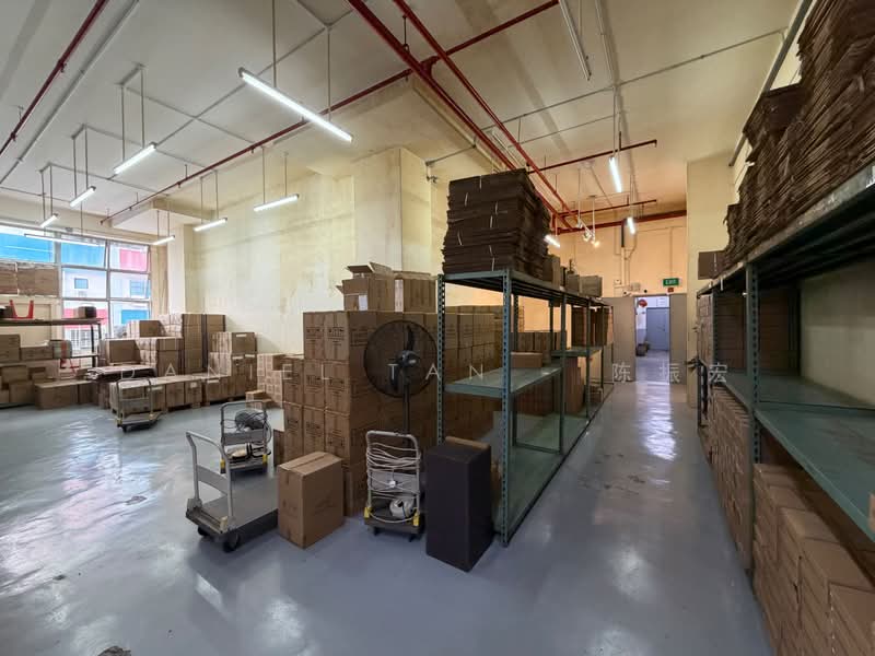 Rare Freehold 2700sf warehouse with 4m ceiling, MacPherson Road, Kallang Pudding Road, Aljunied Road, Upper Paya Lebar Road, 2,783 sqft, Light Industrial (B1) For Sale, by Daniel Tan - 陈振宏, 500224292 - Interior - CommercialGuru.com.sg