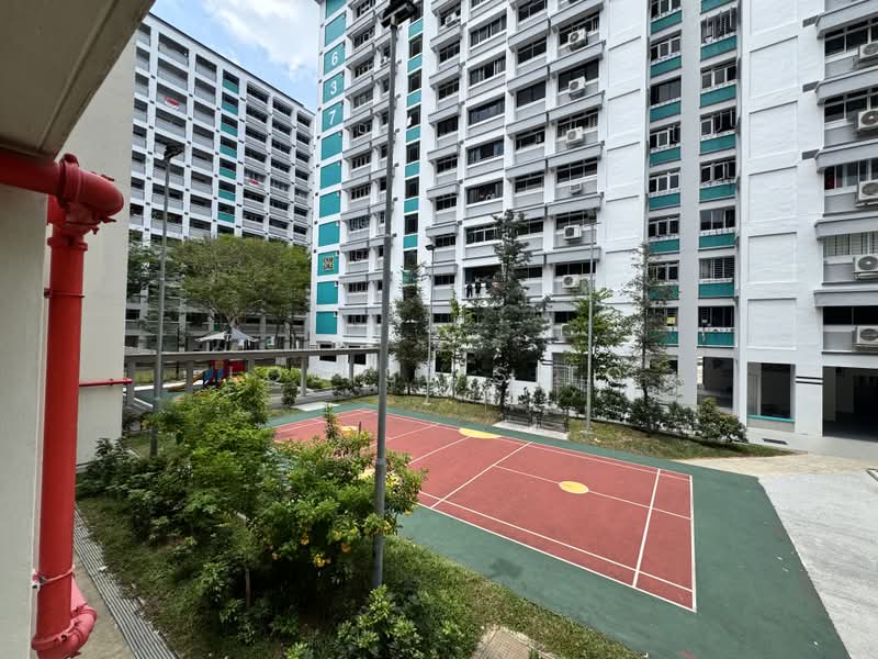 639 Pasir Ris Drive 1, 639 Pasir Ris Drive 1, 3 Bedrooms, 1,119 sqft, HDB Flat For Sale, by Louise Sito, 500224299 - Newly renovated by town council - PropertyGuru.com.sg