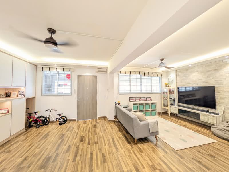 205 Choa Chu Kang Central, 205 Choa Chu Kang Central, 3 Bedrooms, 1,119 sqft, HDB Flat For Sale, by Carina Teo, 500224303 - Living Room - PropertyGuru.com.sg