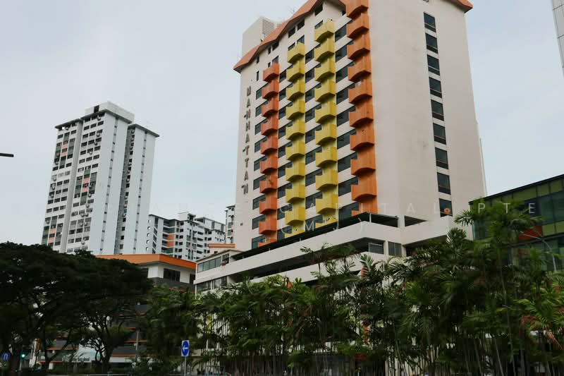 Manhattan House, 151 Chin Swee Rd, 441 sqft, Office For Sale, by MJ ZHUO, 500224304 - Exterior - CommercialGuru.com.sg