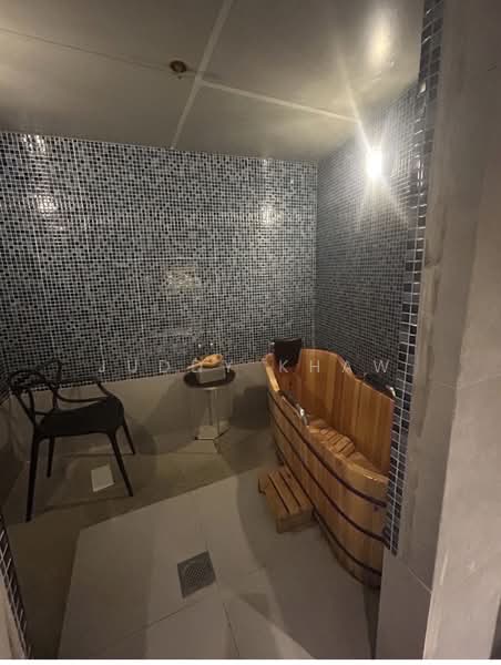 Furama Riverfront, 405 Havelock Road, 11,745 sqft, Other Retail For Rent, by Juddy Khaw, 500224312 - Bathroom - CommercialGuru.com.sg