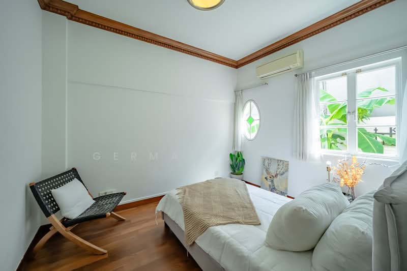 Gentle Villas, 74 Gentle Drive, 5 Bedrooms, 2,900 sqft, Detached House For Sale, by Germaine Tan, 500224315 - Bedroom - PropertyGuru.com.sg