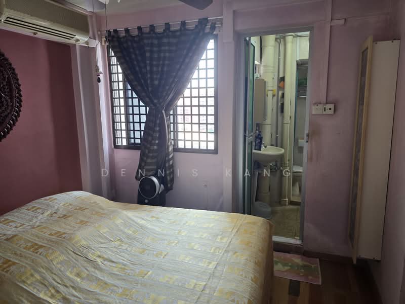 85B Lorong 4 Toa Payoh, 85B Lorong 4 Toa Payoh, 2 Bedrooms, 68 sqft, HDB Flat For Sale, by Dennis Kang, 500224326 - Bedroom - PropertyGuru.com.sg