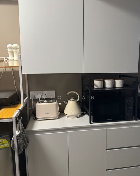 871A Tampines Street 84, 871A Tampines Street 84, 2 Bedrooms, 800 sqft, HDB Flat For Rent, by Nic Tan, 500224330 - Kitchen - PropertyGuru.com.sg