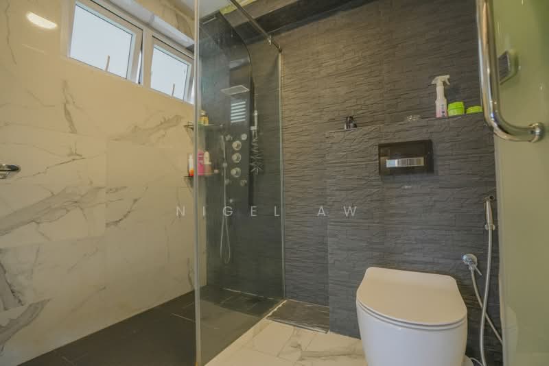 119 Mcnair Road, 119 Mcnair Road, 3 Bedrooms, 1,345 sqft, HDB Flat For Sale, by Nigel Aw, 500224367 - Bathroom - PropertyGuru.com.sg