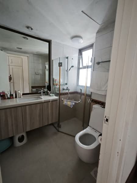 Parkview Apartments, 1 Bukit Batok Street 25, 3 Bedrooms, 1,119 sqft, Apartment For Sale, by YF Liew, 500224398 - Bathroom - PropertyGuru.com.sg