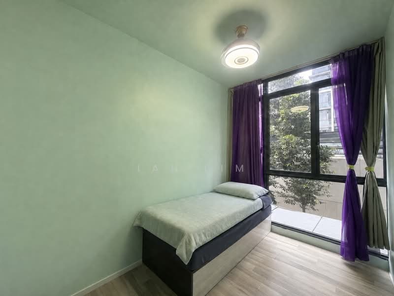 La Fiesta, 68 Sengkang Square, 3 Bedrooms, 990 sqft, Condominium For Sale, by Ian Lim, 500224407 - Bedroom - PropertyGuru.com.sg