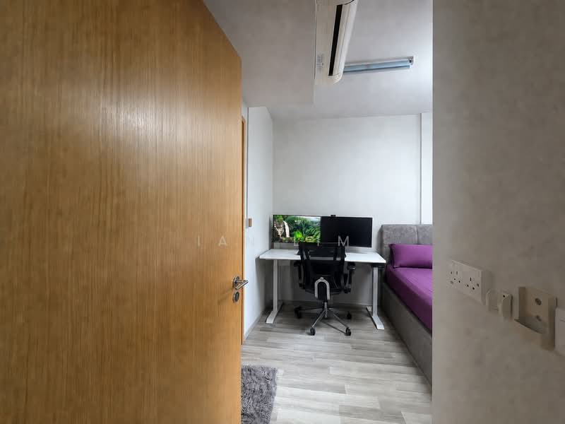 La Fiesta, 68 Sengkang Square, 3 Bedrooms, 990 sqft, Condominium For Sale, by Ian Lim, 500224407 - Bedroom - PropertyGuru.com.sg