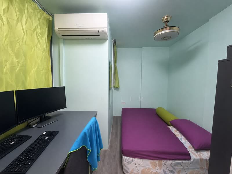 La Fiesta, 68 Sengkang Square, 3 Bedrooms, 990 sqft, Condominium For Sale, by Ian Lim, 500224407 - Bedroom - PropertyGuru.com.sg