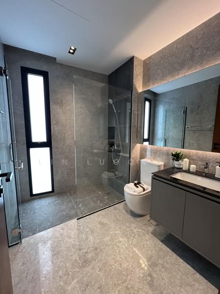 Freehold Terrace - Zen @ Jalan Sankam, 23 Jln Sankam, 5 Bedrooms, 4,834 sqft, Terraced House For Sale, by Lin LuoChen, 500224420 - Bathroom - PropertyGuru.com.sg