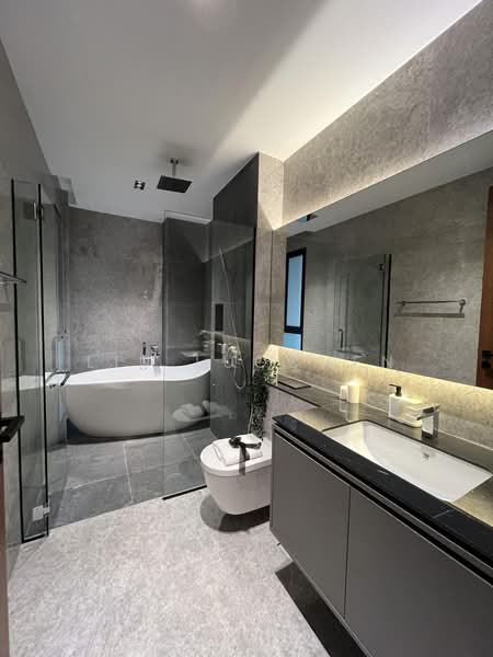 Freehold Terrace - Zen @ Jalan Sankam, 23 Jln Sankam, 5 Bedrooms, 4,834 sqft, Terraced House For Sale, by Lin LuoChen, 500224420 - Bathroom - PropertyGuru.com.sg
