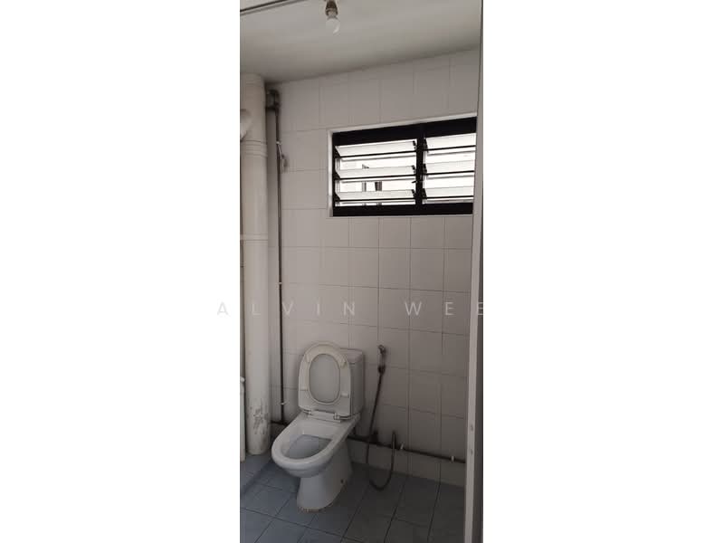 324 Ubi Avenue 1, 324 Ubi Avenue 1, 3 Bedrooms, 1,001 sqft, HDB Flat For Rent, by Alvin Wee, 500224426 - Bathroom - PropertyGuru.com.sg