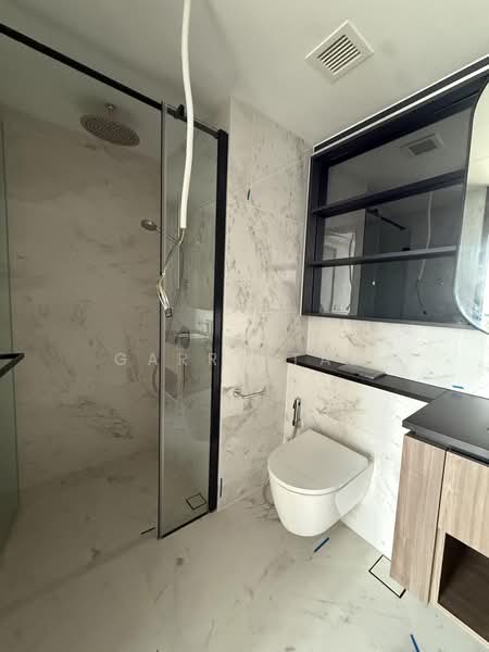 Sceneca Residence, Tanah Merah Kechil Link, 3 Bedrooms, 1,055 sqft, Condominium For Sale, by Garry Tan, 500224427 - Bathroom - PropertyGuru.com.sg