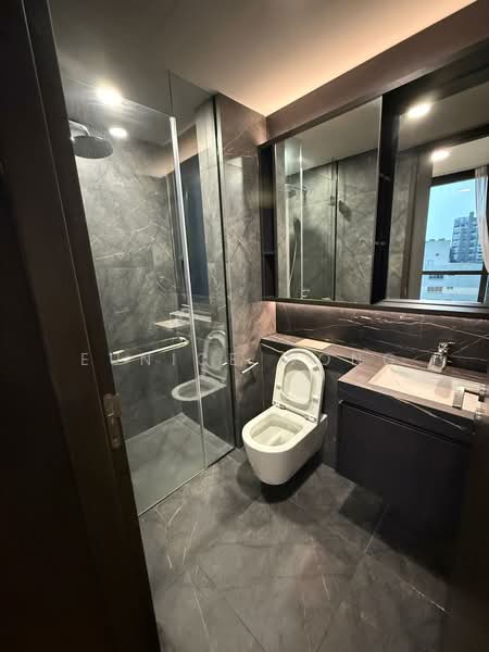 Hyll on Holland, 89 Holland Road, Tanglin / Holland / Bukit Timah, 2 Bedrooms, 657 sqft, Condominium For Sale, by Eunice Wong, 500224433 - Bathroom - PropertyGuru.com.sg