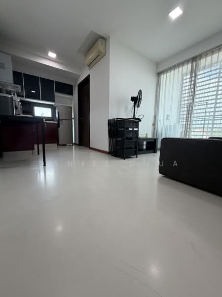 iSuites @ Tani, 2 Jalan Tani, 1 Bedroom, 453 sqft, Apartment For Rent, by Daniel Chua, 500224434 - Kitchen - PropertyGuru.com.sg