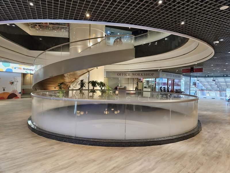 The Plaza, 7500A Beach Road, Beach Road / Bugis / Rochor, 452 sqft, Other Retail For Sale, by Chua Jocelyn, 500224437 - Interior - CommercialGuru.com.sg