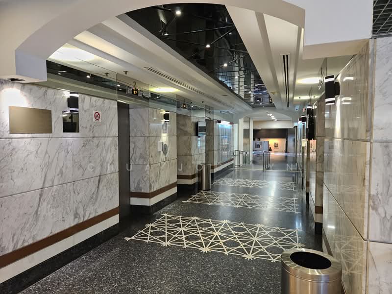 The Plaza, 7500A Beach Road, Beach Road / Bugis / Rochor, 452 sqft, Other Retail For Sale, by Chua Jocelyn, 500224437 - Corridor - CommercialGuru.com.sg