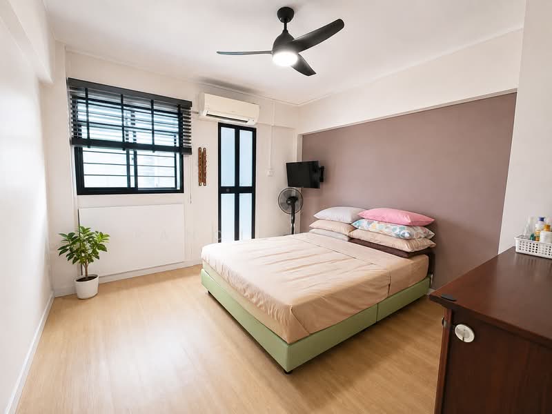 262 Yishun Street 22, 262 Yishun Street 22, 3 Bedrooms, 904 sqft, HDB Flat For Sale, by Francis Chang, 500224442 - Bedroom - PropertyGuru.com.sg