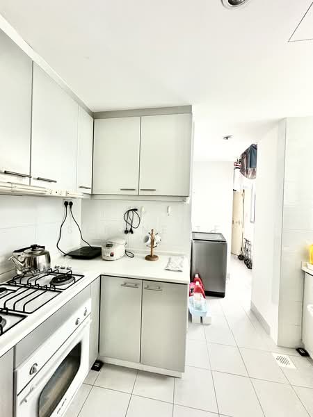 The Elysia, 6 Mar Thoma Road, 3 Bedrooms, 1,249 sqft, Condominium For Sale, by Serene Tey, 500224447 - Kitchen - PropertyGuru.com.sg