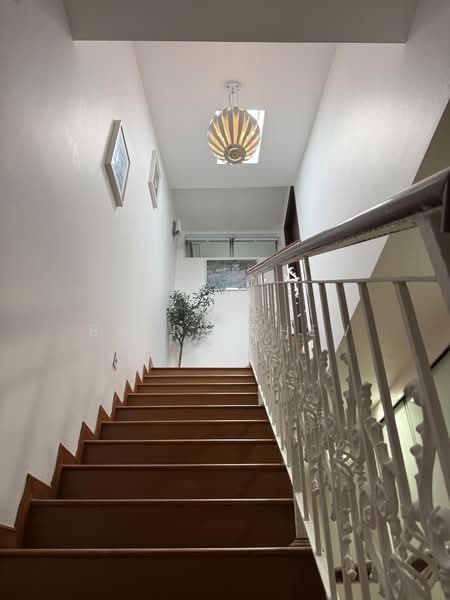 Landed Terrace Freehold D16, Meragi Road, Jalan Pergam, Jalan Pelatok, East View Garden, Sunbird Road, 6 Bedrooms, 3,500 sqft, Terraced House For Sale, by Barry Chew, 500224476 - Interior - PropertyGuru.com.sg